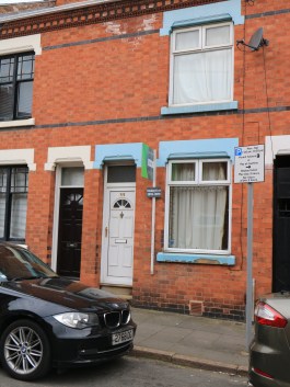 White 173 Western Road